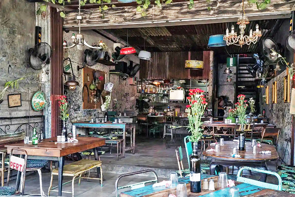 La Baracca Seminyak Italian Restaurants Exterior